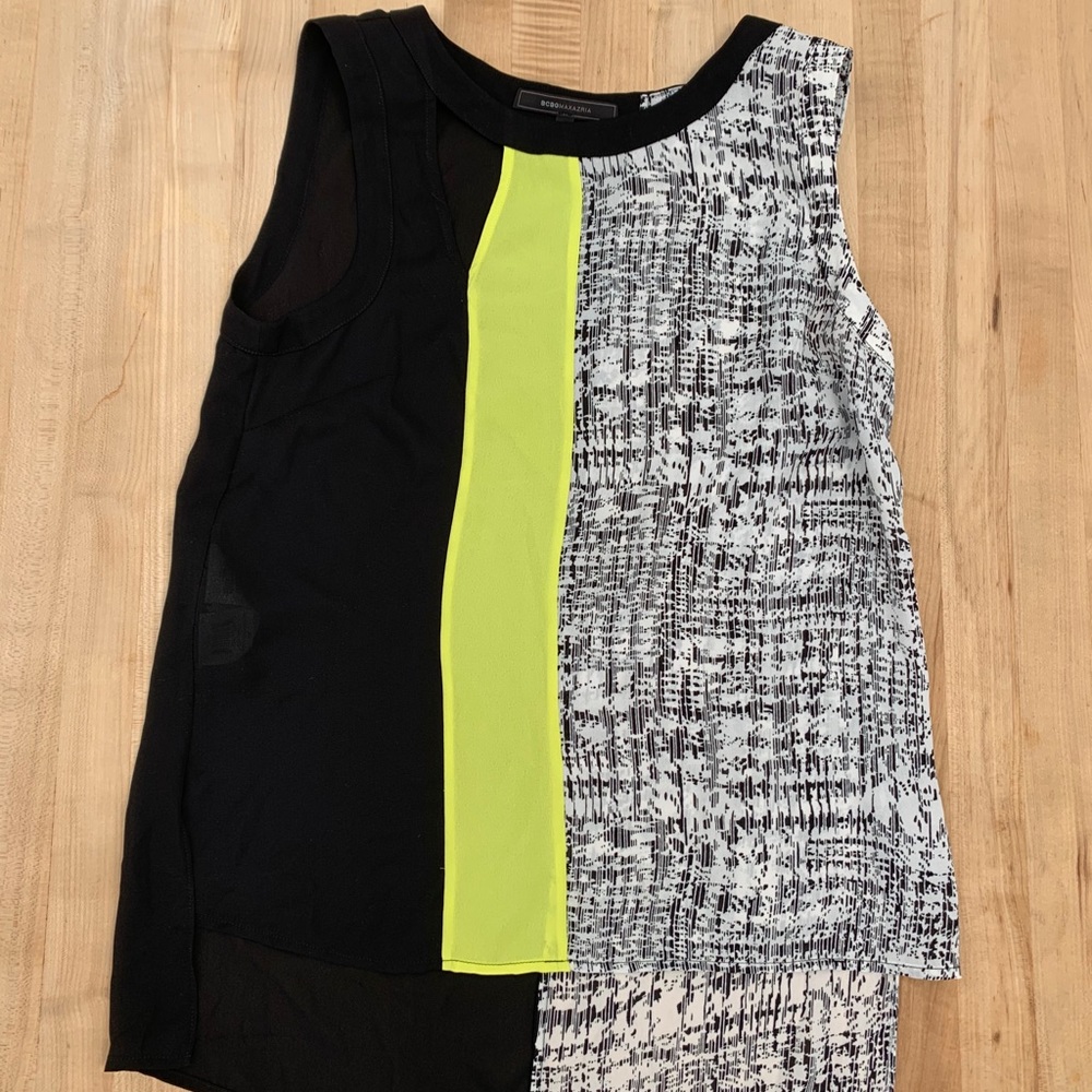 BCBG top